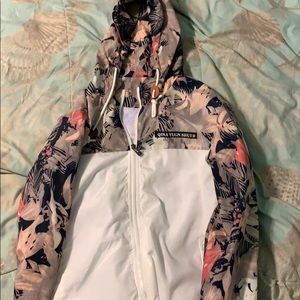 Qina Yugn Shui Windbreaker